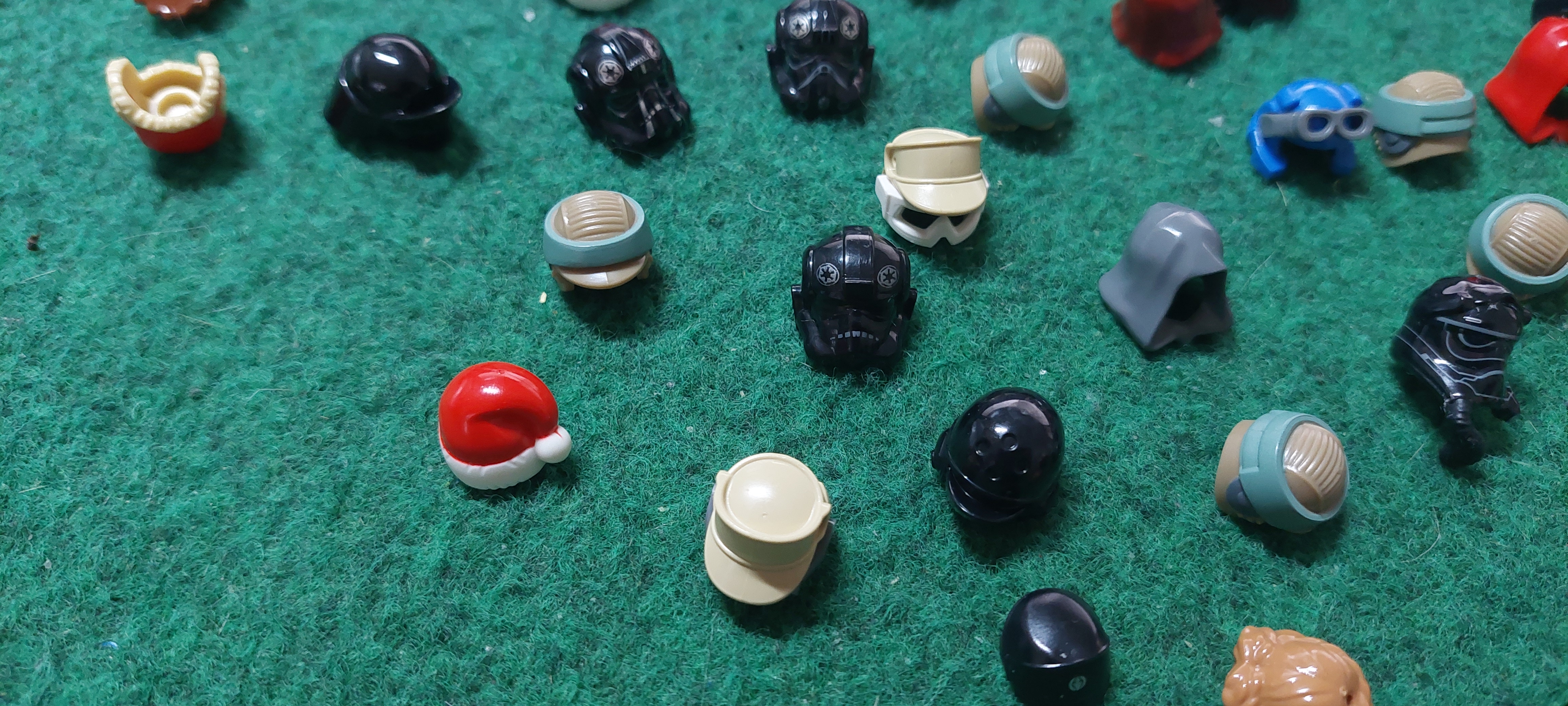 0,06kg LEGO® STAR WARS™ Figuren Helme Kopfbedeckungen Köpfe etc Sammlung kg - Bild 10 von 11